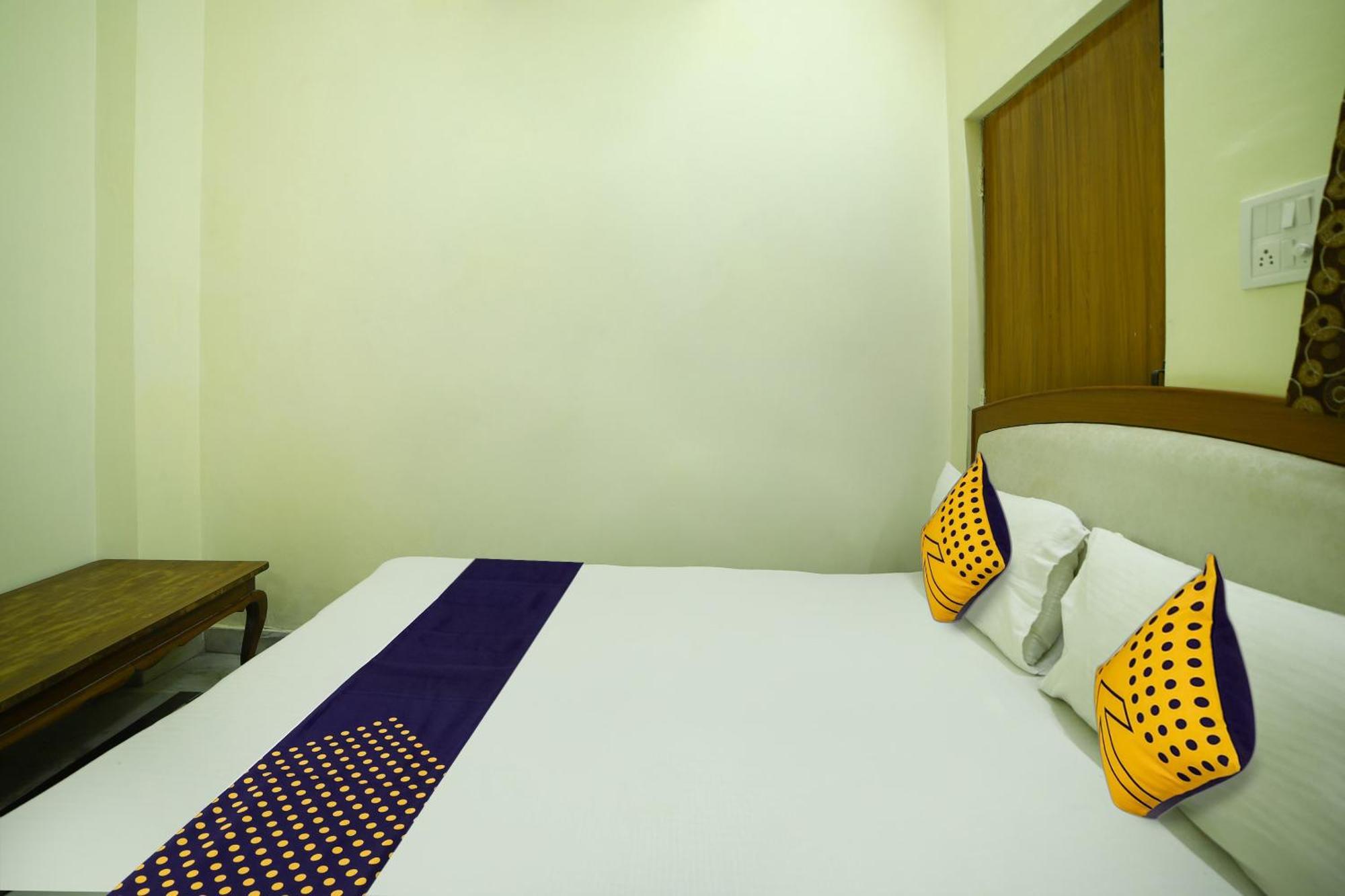 Hotel O City Inn Dx New Delhi Exteriör bild